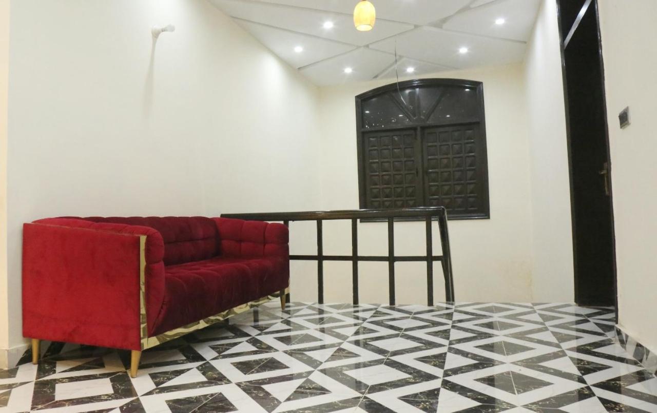 Hotel De Smart Multan Exterior photo