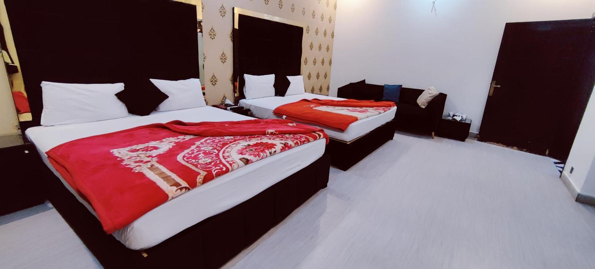 Hotel De Smart Multan Exterior photo